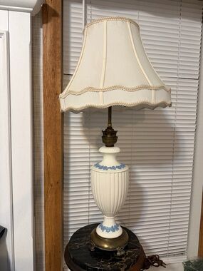 Classic Cream Ceramic Table Lamp with Blue Accent - Unbranded